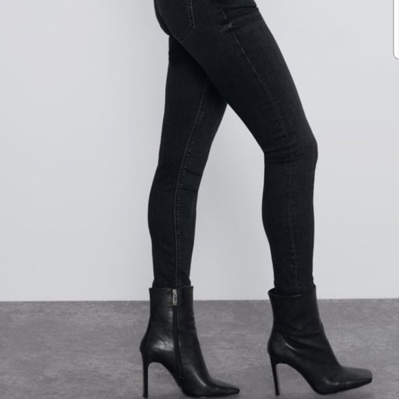 Zara The Skinny Jeans in Uptown Black - Picture 3 of 5